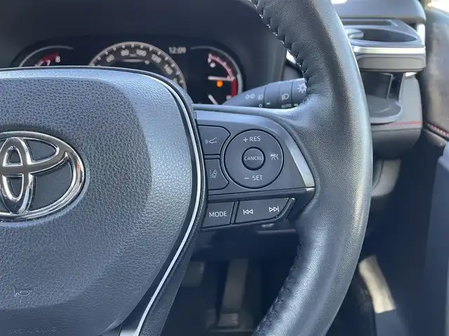 トヨタ ＲＡＶ４ アドベンチャー オフロードPKG 岡山県 2021(令3)年 3.3万km アティチュードブラックマイカ 純正9インチディスプレイオーディオ/フルセグTV、Bluetooth、AppleCarplay/AndroidAuto、AM、FM/ビルトインETC/前後ドライブレコーダー　DC-DR652/充電用USB端子/デジタルインナーミラー/ステアリングヒーター/前席シートヒーター/前席ベンチレーション/合成皮革シート/ハンズフリーパワーバックドア/モデリスタLED付きノースプロテクター/TRDフロントバンパーガーニッシュLED付き/TRDバックドアロアガーニッシュ/TRDマッドフラップ/ルーフレール/オフロードパッケージ専用リアマーク/オフロードパッケージ専用スキッドプレート/オフロードパッケージ専用18インチオールテレインタイヤ/&マッドブラック塗装アルミホイール/トヨタセーフティセンス/・プリクラッシュセーフティ/・レーントレーシングアシスト/・レーダークルーズコントロール/・オートマチックハイビーム/・ロードサインアシスト/・ブラインドスポットモニター/・パーキングサポートブレーキ/。リアクロストラフィックアラート