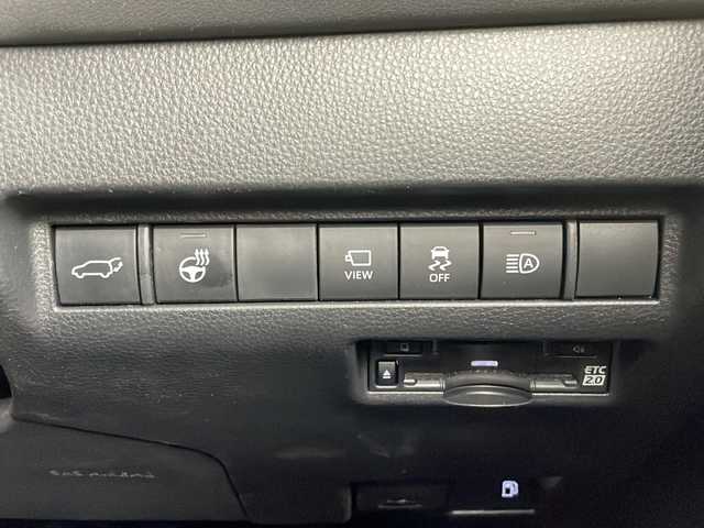 トヨタ ハリアー ハイブリッド Z レザーパッケージ 茨城県 2023(令5)年 2万km プラチナホワイトパールマイカ 12.3インチ純正ナビ付ディスプレイオーディオ/・FM/AM/フルセグTV/Bluetooth/・AppleCarPlay/AndroidAuto/・アラウンドビュー/・JBLサウンド/BSM/前後コーナーセンサー/ビルドインETC/ドライブレコーダー/本革レザーシート/追従型クルーズコントロール/ステアリングヒーター/パワーシート（D+N席）/シートベンチレーション（D+N席）/シートヒーター（D+N席）/デジタルインナーミラー/パワバックドア/純正アルミホイール/純正フロアマット/スペアキー/AAC/衝突被害軽減ブレーキ/レーンキープアシスト/横滑り防止機能