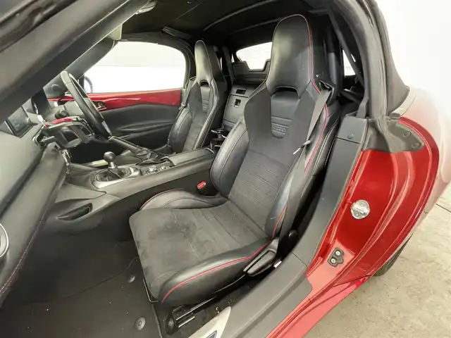 マツダ ロードスター RS 滋賀県 2018(平30)年 12万km ソウルレッドクリスタルM 禁煙車/純正ナビ/CD/DVD/Bluetooth/AUX/SD/FM/AM/USB/フルセグテレビ/バックカメラ/スマートシティーブレーキサポート/車線逸脱警報/標識認識機能/パーキングセンサー/ビルトインETC/クルーズコントロール/ハーフレザーシート/前席シートヒーター /革巻きステアリング/レーダー探知機/ドライブレコーダー/純正フロアマット/純正16インチアルミホイール