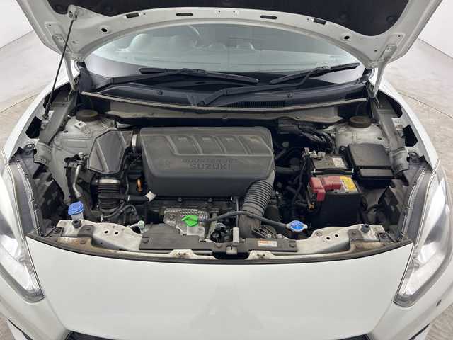 スズキ スイフト スポーツ セーフティPKG 愛知県 2018(平30)年 4.5万km ピュアホワイトP 純正８インチナビ（AM/FM/地デジ/BT/CD/DVD）/全方位カメラ/D席シートヒーター/衝突軽減ブレーキ/レーンキープアシスト/横滑り防止機能/クリアランスソナー/レーダークルーズコントロール/パドルシフト/ビルトインETC/純正17インチアルミホイール/LEDヘッドライト/フォグランプ/前後コーナーセンサー/ドアバイザー/純正ドライブレコーダー/スマートキー/プッシュスタート/スペアキー/電格ミラー