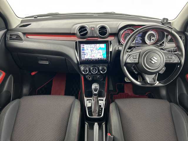 スズキ スイフト スポーツ セーフティPKG 愛知県 2018(平30)年 4.5万km ピュアホワイトP 純正８インチナビ（AM/FM/地デジ/BT/CD/DVD）/全方位カメラ/D席シートヒーター/衝突軽減ブレーキ/レーンキープアシスト/横滑り防止機能/クリアランスソナー/レーダークルーズコントロール/パドルシフト/ビルトインETC/純正17インチアルミホイール/LEDヘッドライト/フォグランプ/前後コーナーセンサー/ドアバイザー/純正ドライブレコーダー/スマートキー/プッシュスタート/スペアキー/電格ミラー