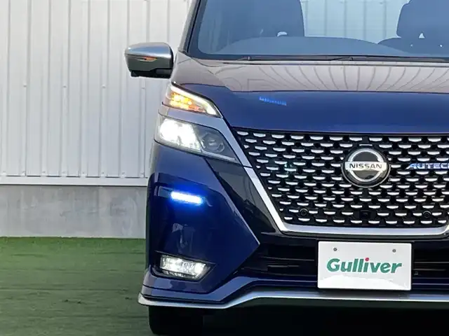 日産 セレナ e-パワー オーテック セーフティPKG 香川県 2020(令2)年 5.1万km 青Ⅱ 登録時走行距離：50929km/プロパイロット/→エマージェンシーブレーキ/→レーダークルーズコントロール/→レーンキープアシスト/純正10インチナビ/→DVD/CD/→フルセグTV/アラウンドビューモニター/ブラインドスポットモニター/両側パワースライドドア/ハンズフリーオートスライドドア/レザーシート/革巻きステアリング/ステアリングリモコン/LEDヘッドライト/ドラレコ/ETC/純正16インチAW/純正フロアマット/スマートキー/プッシュスタート