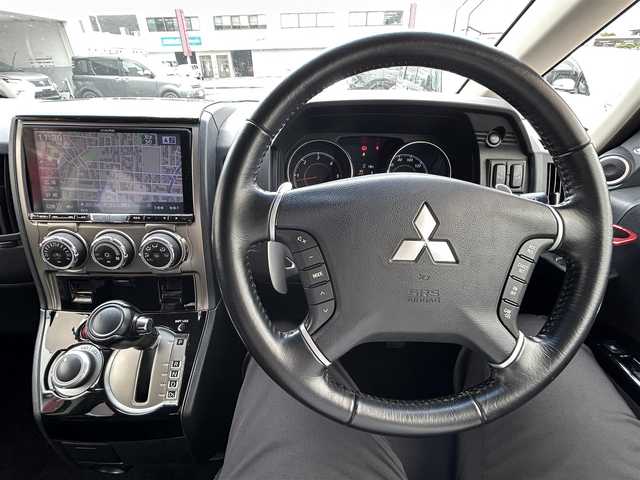 三菱 デリカＤ：５ D－Power package 群馬県 2013(平25)年 10.1万km ダイヤモンドブラックマイカ ワンオーナー/フルセグテレビ/バックカメラ/両側パワースライドドア/ETC/フリップダウンモニター/保証書あり/取扱説明書あり