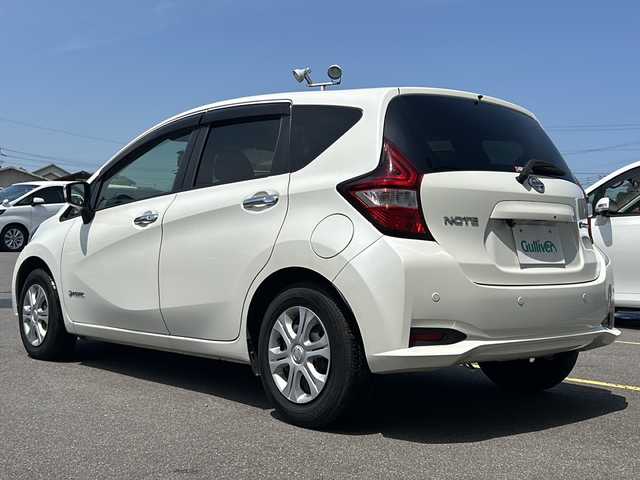 日産 ノート e－パワー B 香川県 2020(令2)年 5.2万km ブリリアントホワイトパール 社外ナビ／Ｂｌｕｅｔｏｏｔｈ／コーナーセンサー／レーンキープ／ＥＴＣ／コーナーセンサー／衝突軽減ブレーキ／バックカメラ／オートライト／レーンキープ／横滑り防止