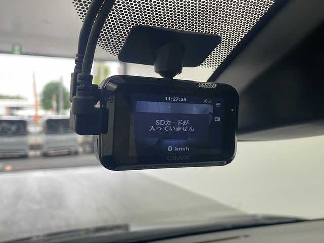 トヨタ シエンタ ファンベースG クエロ 大阪府 2020(令2)年 4.4万km ブラックマイカ KENWOOD 9インチナビ　MDV-M906HDL/【BT/フルセグTV/ipod/USB/HDMI/DVD]/アラウンドビューモニター/ドライブレコーダー前後　DRV-MR745/ビルトインETC/衝突被害軽減システム/レーンキープアシスト/横滑り防止装置/コーナーセンサー前後/オートライト/オートマチックハイビーム/両側パワースライドドア/アイドリングストップ/純正１６インチアルミホイール/純正フロアマット/ハーフレザーシート/スマートキー