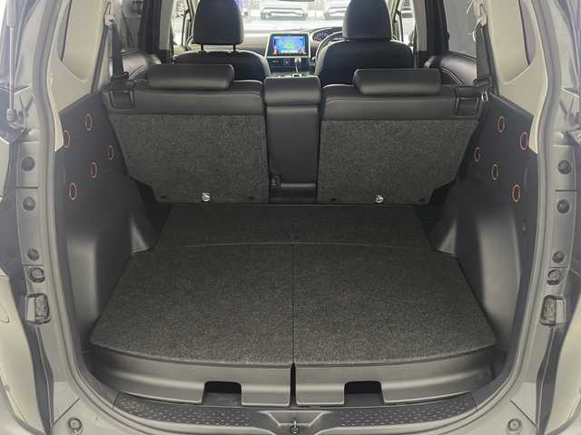 トヨタ シエンタ ファンベースG クエロ 大阪府 2020(令2)年 4.4万km ブラックマイカ KENWOOD 9インチナビ　MDV-M906HDL/【BT/フルセグTV/ipod/USB/HDMI/DVD]/アラウンドビューモニター/ドライブレコーダー前後　DRV-MR745/ビルトインETC/衝突被害軽減システム/レーンキープアシスト/横滑り防止装置/コーナーセンサー前後/オートライト/オートマチックハイビーム/両側パワースライドドア/アイドリングストップ/純正１６インチアルミホイール/純正フロアマット/ハーフレザーシート/スマートキー