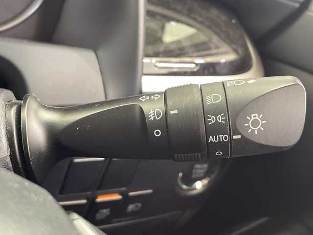 トヨタ アルファード S 栃木県 2020(令2)年 2.4万km ブラック ディスプレイオーディオ/メモリーナビ/（CD/DVD/Bluetooth/USB）/バックカメラ/トヨタセーフティセンス/ビルトインETC/両側パワースライドドア/オートライト/LEDヘッドライト/横滑り防止装置/フォグランプ/スマートキー/プッシュスタート/ステアリングスイッチ/革巻きステアリング/電動格納ミラー/純正アルミホイール/純正フロアマット