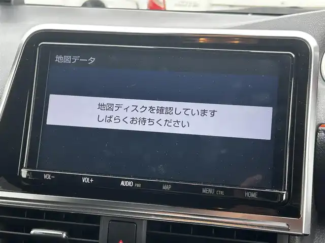 トヨタ シエンタ ハイブリッド G クエロ 滋賀県 2018(平30)年 6万km ブラックマイカ/センシュアルレッドマイカ 純正９インチナビ/・フルセグ・Bluetooth・CD・DVD・USB/トヨタセーフティーセンス/全方位カメラ/デジタルインナーミラー/ハーフレザーシート/シートヒーター/ステアリングヒーター/両側パワースライドドア/ETC/オートライト/オートハイビーム/前後ドライブレコーダー/前後ソナー/純正16インチアルミホイール