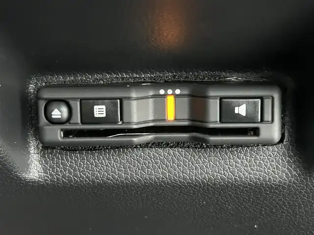 ホンダ シャトル ハイブリッド ホンダセンシング 大阪府 2020(令2)年 2.8万km ルナシルバーM 社外ナビ　衝突軽減ブレーキ　レーンアシスト　レーダークルーズコントロール　スマートキー　プッシュスタート　オートエアコン　ビルトインＥＴＣ　電動格納ミラー　Ｂｌｕｅｔｏｏｔｈ　横滑り防止装置　ｅｃｏｎ