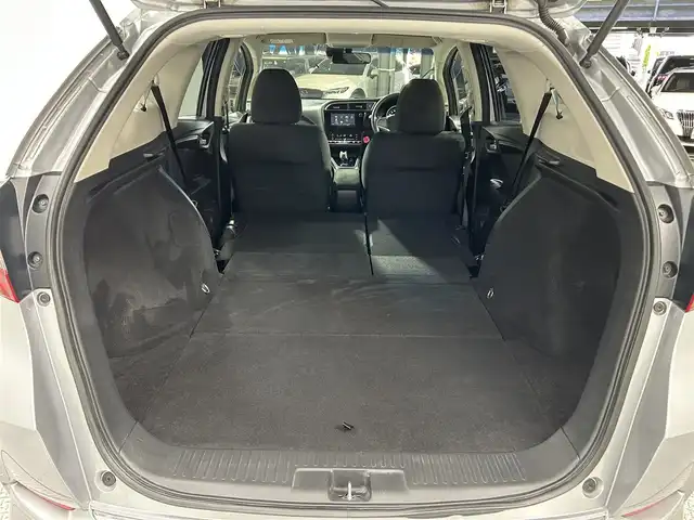 ホンダ シャトル ハイブリッド ホンダセンシング 大阪府 2020(令2)年 2.8万km ルナシルバーM 社外ナビ　衝突軽減ブレーキ　レーンアシスト　レーダークルーズコントロール　スマートキー　プッシュスタート　オートエアコン　ビルトインＥＴＣ　電動格納ミラー　Ｂｌｕｅｔｏｏｔｈ　横滑り防止装置　ｅｃｏｎ