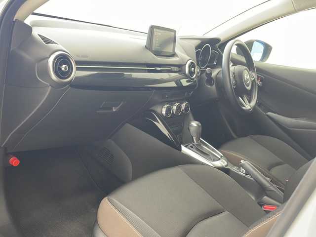 マツダ マツダ２ 15S プロアクティブ スマートED 沖縄県 2020(令2)年 3.7万km セラミックM 純正メーカーSDナビ/メーカーOP（CD/DVD/フルセグTV）/Bluetooth/全方位カメラ/バックカメラ/コーナーセンサー/スマートブレーキサポート/レーダークルーズコントロール/レーンキープアシスト/LEDヘッドライト/ETC/前席シートヒーター/ステアリングスイッチ/電動格納ミラー/ウインカーミラー/取扱説明書/ナビ取扱説明書