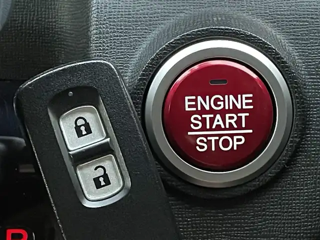 ホンダ Ｎ ＯＮＥ RS 宮崎県 2018(平30)年 6.4万km ブリティッシュグリーンP 純正ナビ【VXM-184VFi】/(AM.FM.Bluetooth.DVD.CD)/バックカメラ/ドライブレコーダー/パドルシフト/クルーズコントロール/オートライト/オートエアコン/横滑り防止機能/衝突軽減ブレーキ/ターボ/社外サスペンション/リアスタビライザー/ワイドトレッドスペーサー/柿本マフラー/社外スピーカー/スマートキー/スペアキー