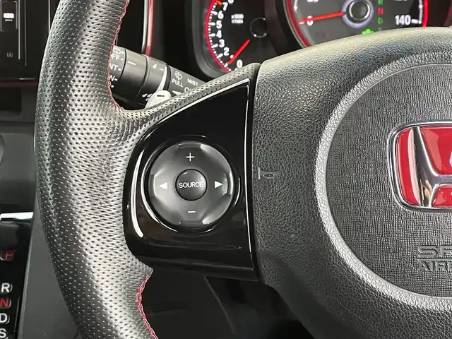 ホンダ Ｎ ＯＮＥ RS 宮崎県 2018(平30)年 6.4万km ブリティッシュグリーンP 純正ナビ【VXM-184VFi】/(AM.FM.Bluetooth.DVD.CD)/バックカメラ/ドライブレコーダー/パドルシフト/クルーズコントロール/オートライト/オートエアコン/横滑り防止機能/衝突軽減ブレーキ/ターボ/社外サスペンション/リアスタビライザー/ワイドトレッドスペーサー/柿本マフラー/社外スピーカー/スマートキー/スペアキー