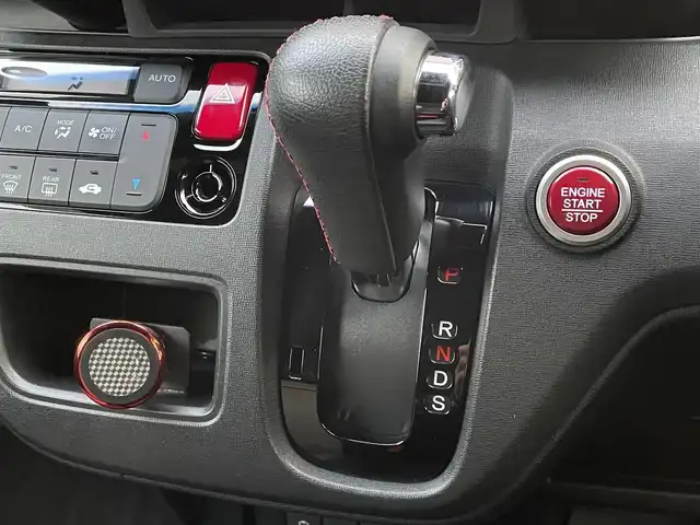 ホンダ Ｎ ＯＮＥ RS 宮崎県 2018(平30)年 6.4万km ブリティッシュグリーンP 純正ナビ【VXM-184VFi】/(AM.FM.Bluetooth.DVD.CD)/バックカメラ/ドライブレコーダー/パドルシフト/クルーズコントロール/オートライト/オートエアコン/横滑り防止機能/衝突軽減ブレーキ/ターボ/社外サスペンション/リアスタビライザー/ワイドトレッドスペーサー/柿本マフラー/社外スピーカー/スマートキー/スペアキー