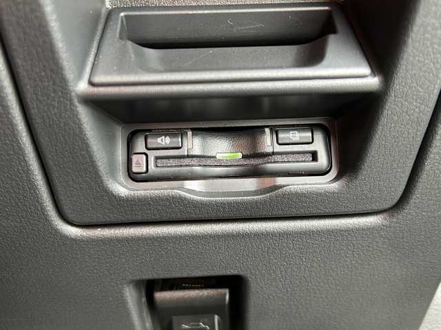 マツダ ＣＸ－６０ XD HV エクスクルーシブスポーツ 岐阜県 2023(令5)年 0.4万km ディープクリスタルブルーマイカ 登録時走行距離3772km/純正ディスプレイオーディオ/フルセグテレビ/全方位カメラ/Blue tooth/ETC2.0/ＢＯＳＥスピーカー/ターボ車/4WD/衝突被害軽減システム/コーナーセンサー前後/レーダークルーズコントロール/ＬＥＤヘッドライト/オートマチックハイビーム/オートライト/純正20アルミホイール/レザーシート/パワーシート前席（シートメモリ）/シートヒーター全席/エアシート前席/電動リアゲート/純正フロアマット/プッシュスタート/スマートキー/スペアキー1本/アイドリングストップ/パドルシフト