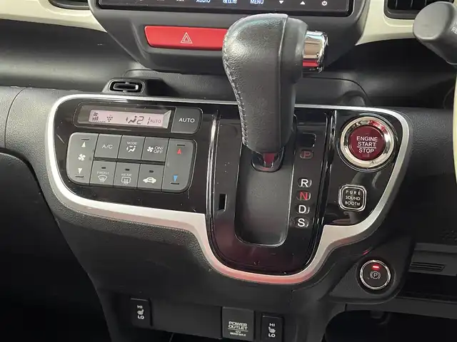 ホンダ Ｎ ＢＯＸ スラッシュ X ターボパッケージ 宮崎県 2015(平27)年 5.2万km プレミアムホワイトパールⅡ カリフォルニアダイナースタイル/8インチメモリナビ/フルセグテレビ/サウンドマッピングスピーカー/バックカメラ/アイドリングストップ/クルーズコントロール/シートヒーター/ステアリングヒーター