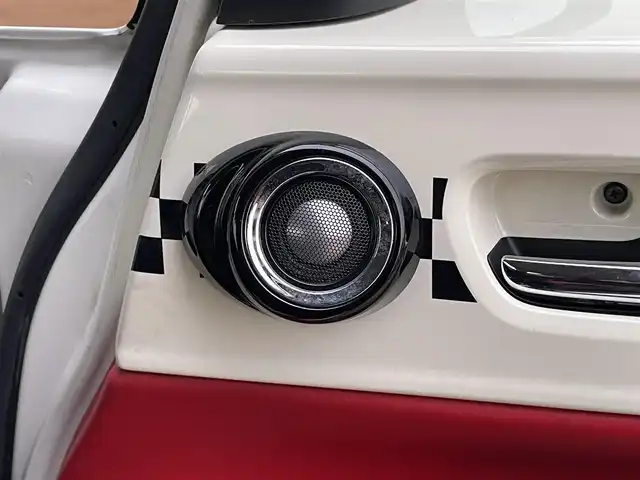 ホンダ Ｎ ＢＯＸ スラッシュ X ターボパッケージ 宮崎県 2015(平27)年 5.2万km プレミアムホワイトパールⅡ カリフォルニアダイナースタイル/8インチメモリナビ/フルセグテレビ/サウンドマッピングスピーカー/バックカメラ/アイドリングストップ/クルーズコントロール/シートヒーター/ステアリングヒーター