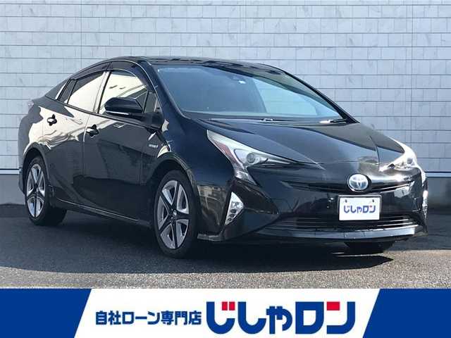 トヨタ プリウス S ツーリングセレクション 兵庫県 2015(平27)年 14.6万km アティチュードブラックマイカ (株)IDOMが運営する【じしゃロン姫路店】の自社ローン専用車両になります。こちらは現金またはオートローンご利用時の価格です。自社ローンご希望の方は別途その旨お申付け下さい//禁煙車/純正フルセグナビ/（CD/DVD/AM/FMラジオ）/（Bluetooth)/スマートキー/プッシュスタート/バックカメラ/ETC/プリクラッシュセーフティ/レーダークルーズコントロール/レーンキープアシスト/車線逸脱警報/ふらつき警報/シートヒーター/ステアリングリモコン/オートマチックハイビーム/オートライト/電動格納ドアミラー/パワーウインドウ