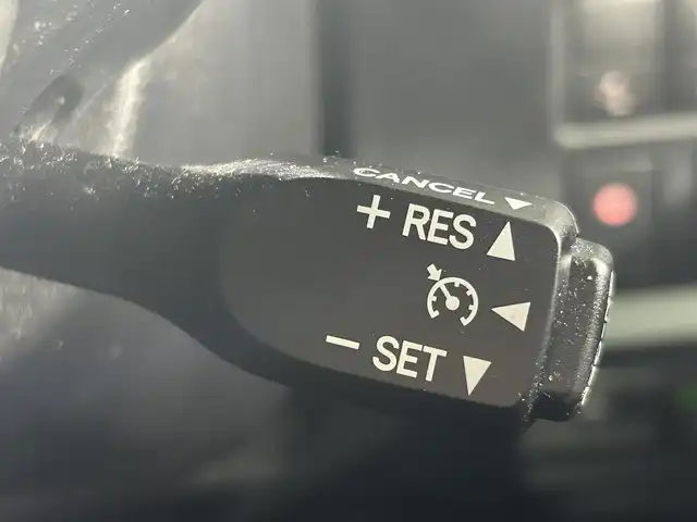 トヨタ ヴォクシー ZS 煌Ⅱ 愛知県 2020(令2)年 4.8万km ブラック 純正９インチＳＤナビ　/（AM/FM/CD・DVD再生/フルセグTV/SD/Bluetooth)/純正フリップダウンモニター　/両側パワースライドドア　/トヨタセーフティセンス　/　　-プリクラッシュセーフティ/　　-レーンディパーチャーアラート/　　-オートマチックハイビーム　/ビルトインＥＴＣ　/クルーズコントロール　/クリアランスソナー/バックカメラ　/ドライブレコーダー/LEDヘッドライト/LEDフォグランプ/USB接続/純正フロアマット/アイドリングストップ/プッシュスタート/　　-スマートキー