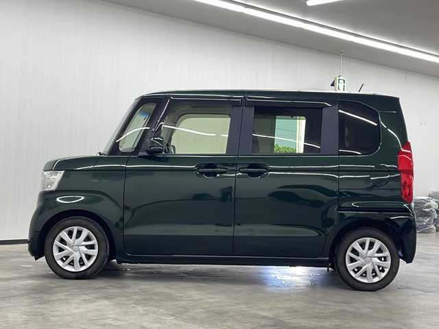 ホンダ Ｎ ＢＯＸ G L ホンダセンシング 長崎県 2020(令2)年 1.1万km ブリティッシュグリーンP 禁煙車/社外ナビ（CN-E310D）/バックカメラ/オートライト/LEDヘッドランプ/クルーズコントロール/ETC/ドライブレコーダー/衝突軽減システム/車線逸脱警告装置/ステアリングスイッチ/電格ウィンカーミラー/片側パワースライドドア/プッシュスタート/社外アルミホイールタイヤ有