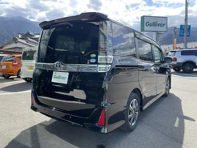 トヨタ ヴォクシー ZS 煌Ⅱ 愛媛県 2020(令2)年 5万km ブラック アルパイン製ナビ（Bluetooth/フルセグTV/DVD再生）/ビルトインETC/両側パワースライドドア/クルーズコントロール/前後ドライブレコーダー/バックドアイージークローザー/バックカメラ/3列シート/ウォークスルー/純正アルミホイール/純正フロアマット/LEDヘッドライト