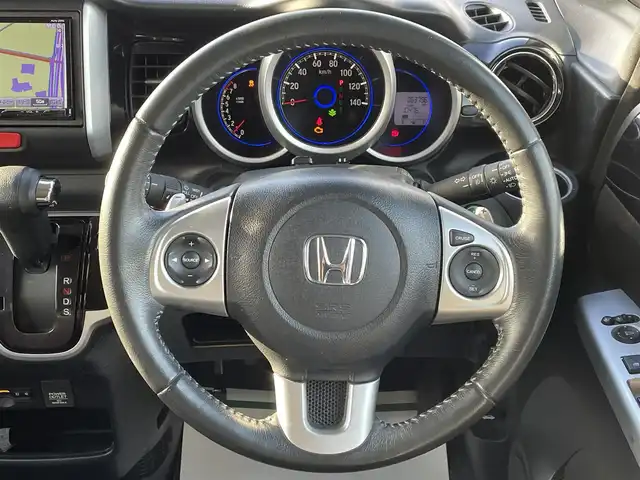 ホンダ Ｎ ＢＯＸ カスタム G ターボ Lパッケージ 兵庫県 2016(平28)年 6.4万km スマートブラック 社外SDナビ/両側パワスラ/純正フロアマット/純正アルミホイール/クルーズコントロール/バックカメラ/フルセグTV/Bluetooth接続/ビルトインETC/スイッチスタート/シートリフター/CD/DVD/ターボ/リア席サンシェード