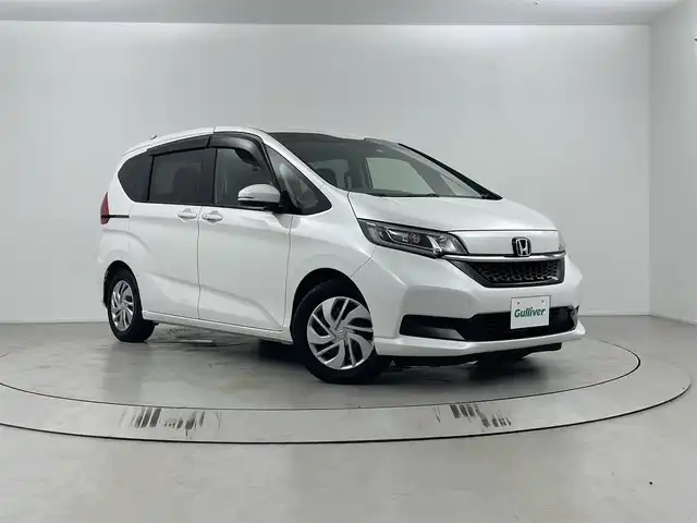 ホンダ フリード G ブラックスタイル 埼玉県 2022(令4)年 1.2万km プラチナホワイトパール 両側パワースライドドア/衝突軽減ブレーキ(CMBS)/純正メモリナビ(型式：GB5-3202567)/CD/DVD/Bluetooth/フルセグ/クルーズコントロール/バックカメラ/ＥＴＣ/前席シートヒーター/プッシュスタート/スマートキー/保証書・取説