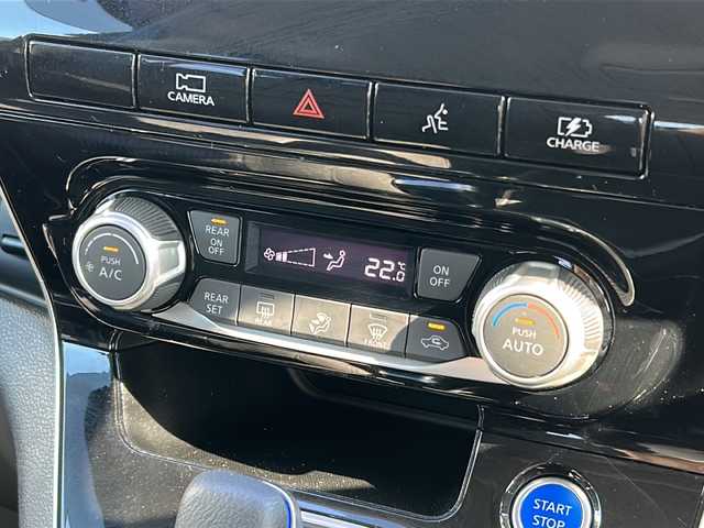 日産 セレナ e－パワー ハイウェイスター V 広島県 2021(令3)年 6.7万km ダイヤモンドブラック 禁煙車/セーフティパックB/OP１６インチアルミホイール/オートデュアルエアコン、リヤヒーターダクト  /エマージェンシーブレーキ/車線逸脱警報/レーンキープアシスト/ハイビームアシスト/速度標識認識/道路標識認識/BSW/コーナーセンサー/インテリジェントルームミラー/純正ナビ（MM319D-W）/・フルセグ/CD/DVD/SD/REC/Bluetooth/フリップダウンモニター/アラウンドビューモニター/革巻きステアリング/ステアリングスイッチ/オートライト/LEDヘッドライト/フォグランプ/電動パーキングブレーキ/オートホールド/前後ドライブレコーダー（SN-TW70）/ETC/ドアバイザー/リアサンシェード