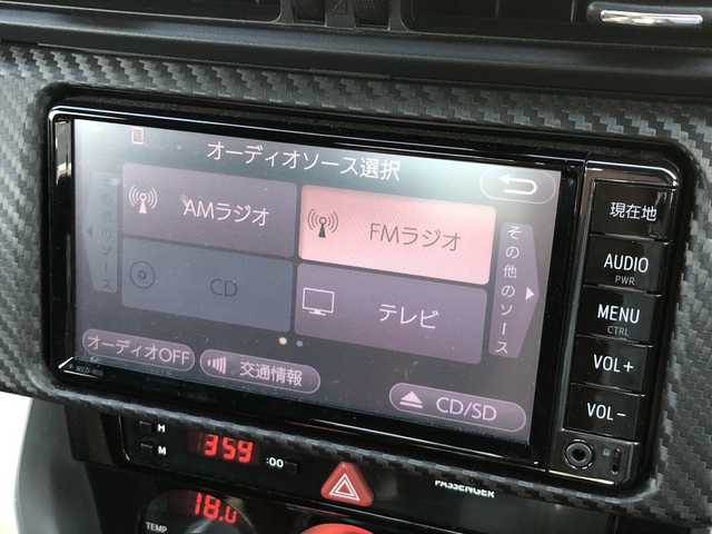 トヨタ ８６ GT 愛媛県 2016(平28)年 3.1万km パール 純正ナビ(NSCD-W66)/・CD ワンセグTV SD Bluetooth AUX /バックカメラ /ETC /クルーズコントロール /パドルシフト /LEDオートライト /純正アルミホイール /スマートキー /取扱説明書 /保証書