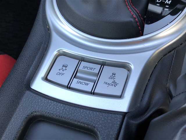 トヨタ ８６ GT 愛媛県 2016(平28)年 3.1万km パール 純正ナビ(NSCD-W66)/・CD ワンセグTV SD Bluetooth AUX /バックカメラ /ETC /クルーズコントロール /パドルシフト /LEDオートライト /純正アルミホイール /スマートキー /取扱説明書 /保証書