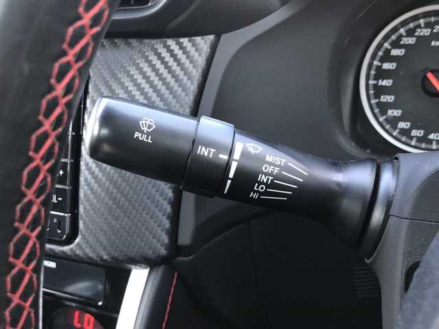 トヨタ ８６ GT 愛媛県 2016(平28)年 3.1万km パール 純正ナビ(NSCD-W66)/・CD ワンセグTV SD Bluetooth AUX /バックカメラ /ETC /クルーズコントロール /パドルシフト /LEDオートライト /純正アルミホイール /スマートキー /取扱説明書 /保証書