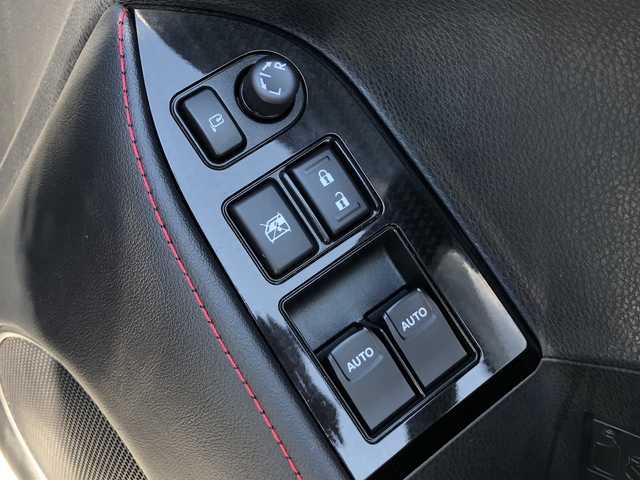 トヨタ ８６ GT 愛媛県 2016(平28)年 3.1万km パール 純正ナビ(NSCD-W66)/・CD ワンセグTV SD Bluetooth AUX /バックカメラ /ETC /クルーズコントロール /パドルシフト /LEDオートライト /純正アルミホイール /スマートキー /取扱説明書 /保証書
