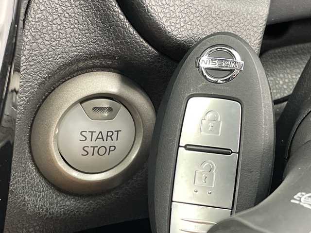 日産 ノート e－パワー X Vセレクション 新潟県 2020(令2)年 4.9万km シャイニングブルー 純正メモリナビ【MJ320D-W】/　フルセグTV/Bluetooth/CD/DVD/USB/衝突被害軽減ブレーキ/レーンキープアシスト/アラウンドビューモニター/デジタルインナーミラー/前後コーナーセンサー/ドライブレコーダー/ETC/横滑り防止装置/LEDヘッドライト/オートライト