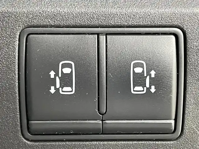 日産 セレナ ハイウェイスター Vセレクション 岡山県 2018(平30)年 6.5万km マルーンレッド 2トーン 純正9型ナビ MM517D-L/地デジ/Bluetooth/DVD/CD/アラウンドビューモニター/両側パワースライドドア/エマージェンシーブレーキ/クルーズコントロール/LEDヘッドライト/前後ドライブレコーダー /ビルトインETC/純正フロアマット/オートライト/プッシュスタート /スマートキー/パーキングアシスト /純正16インチアルミホイール
