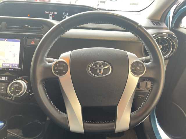 トヨタ アクア X－URBAN 愛知県 2014(平26)年 3万km クールソーダメタリック 純正9型ナビ/フルセグ/Bluetooth/バックカメラ/ステアリングスイッチ/ドアバイザー/スマートキー/プッシュスタート/電動格納ミラー