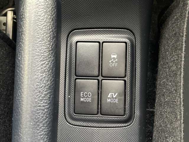 トヨタ アクア X－URBAN 愛知県 2014(平26)年 3万km クールソーダメタリック 純正9型ナビ/フルセグ/Bluetooth/バックカメラ/ステアリングスイッチ/ドアバイザー/スマートキー/プッシュスタート/電動格納ミラー