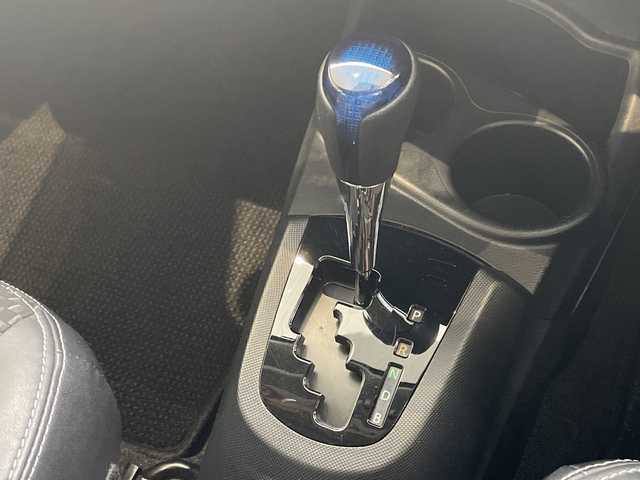 トヨタ アクア X－URBAN 愛知県 2014(平26)年 3万km クールソーダメタリック 純正9型ナビ/フルセグ/Bluetooth/バックカメラ/ステアリングスイッチ/ドアバイザー/スマートキー/プッシュスタート/電動格納ミラー