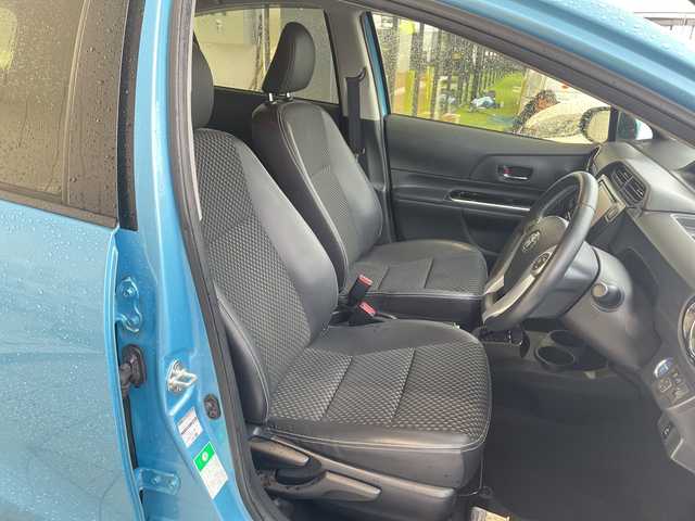 トヨタ アクア X－URBAN 愛知県 2014(平26)年 3万km クールソーダメタリック 純正9型ナビ/フルセグ/Bluetooth/バックカメラ/ステアリングスイッチ/ドアバイザー/スマートキー/プッシュスタート/電動格納ミラー