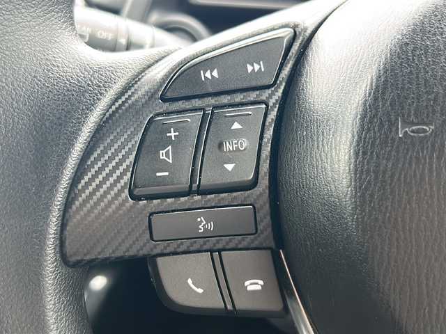 マツダ デミオ 13S 千葉県 2014(平26)年 2.1万km スノーフレイクホワイトパールマイカ 純正ナビ/CD/DVD/Bluetooth/バックカメラ/衝突軽減ブレーキ/ドライブレコーダー/ETC/ステアリングスイッチ/ドアバイザー/アイドリングストップ/プッシュスタート/スペアキー/取扱説明書/保証書