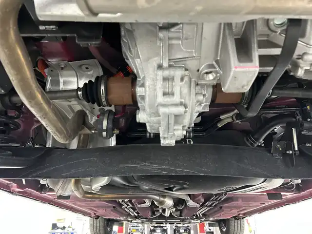 日産 ノート オーテック クロスオーバーFOUR 愛知県 2023(令5)年 1.9万km ガーネットレッド 禁煙車/純正9インチナビ/（AM/FM/Bluetooth/フルセグTV/SD)/全方位カメラ/衝突軽減ブレーキ/レーンキープアシスト/オートマチックハイビーム/コーナーセンサー/ブラインドスポットモニター/ETC/ドライブレコーダー/インテリジェントルームミラー/シートヒーター/ステアリングヒーター/純正16インチアルミホイール/LEDヘッドライト/フロントフォグランプ/スマートキー/プッシュスタート/純正フロアマット/横滑り防止装置