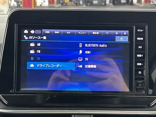 日産 ノート オーテック クロスオーバーFOUR 愛知県 2023(令5)年 1.9万km ガーネットレッド 禁煙車/純正9インチナビ/（AM/FM/Bluetooth/フルセグTV/SD)/全方位カメラ/衝突軽減ブレーキ/レーンキープアシスト/オートマチックハイビーム/コーナーセンサー/ブラインドスポットモニター/ETC/ドライブレコーダー/インテリジェントルームミラー/シートヒーター/ステアリングヒーター/純正16インチアルミホイール/LEDヘッドライト/フロントフォグランプ/スマートキー/プッシュスタート/純正フロアマット/横滑り防止装置