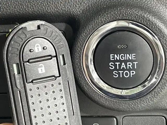 トヨタ パッソ モーダ 福岡県 2019(令1)年 5.4万km ダークエメラルドマイカ 禁煙車/純正メモリナビ/・CD/BT/SD/ワンセグTV/・バックモニター/スマートアシスト/・衝突警報機能/・衝突回避支援ブレーキ機能/・車線逸脱警報機能/・誤発進抑制制御機能/・オートハイビーム/コーナーセンサー/ドライブレコーダー前後/ETC/ステアリングリモコン/LEDヘッドライト/・オートライト/アイドリングストップ/スマートキー/・プッシュスタート