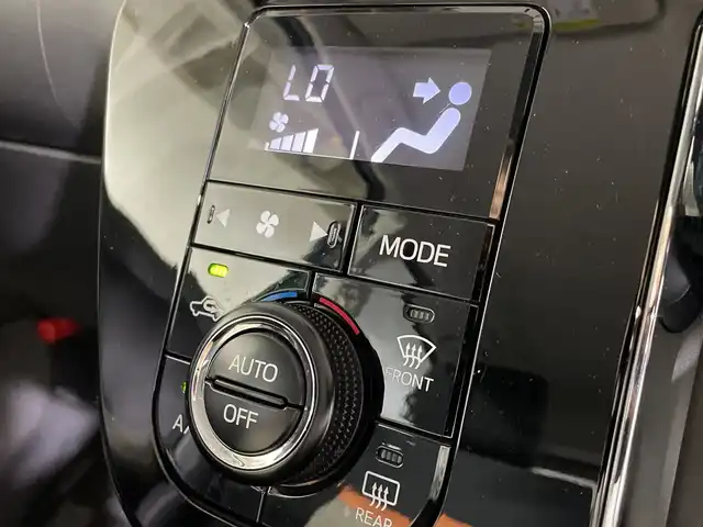 トヨタ パッソ モーダ 福岡県 2019(令1)年 5.4万km ダークエメラルドマイカ 禁煙車/純正メモリナビ/・CD/BT/SD/ワンセグTV/・バックモニター/スマートアシスト/・衝突警報機能/・衝突回避支援ブレーキ機能/・車線逸脱警報機能/・誤発進抑制制御機能/・オートハイビーム/コーナーセンサー/ドライブレコーダー前後/ETC/ステアリングリモコン/LEDヘッドライト/・オートライト/アイドリングストップ/スマートキー/・プッシュスタート