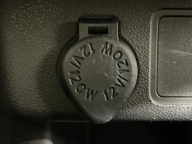 トヨタ パッソ モーダ 福岡県 2019(令1)年 5.4万km ダークエメラルドマイカ 禁煙車/純正メモリナビ/・CD/BT/SD/ワンセグTV/・バックモニター/スマートアシスト/・衝突警報機能/・衝突回避支援ブレーキ機能/・車線逸脱警報機能/・誤発進抑制制御機能/・オートハイビーム/コーナーセンサー/ドライブレコーダー前後/ETC/ステアリングリモコン/LEDヘッドライト/・オートライト/アイドリングストップ/スマートキー/・プッシュスタート
