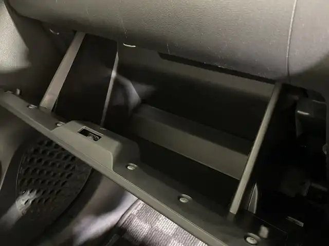 トヨタ パッソ モーダ 福岡県 2019(令1)年 5.4万km ダークエメラルドマイカ 禁煙車/純正メモリナビ/・CD/BT/SD/ワンセグTV/・バックモニター/スマートアシスト/・衝突警報機能/・衝突回避支援ブレーキ機能/・車線逸脱警報機能/・誤発進抑制制御機能/・オートハイビーム/コーナーセンサー/ドライブレコーダー前後/ETC/ステアリングリモコン/LEDヘッドライト/・オートライト/アイドリングストップ/スマートキー/・プッシュスタート