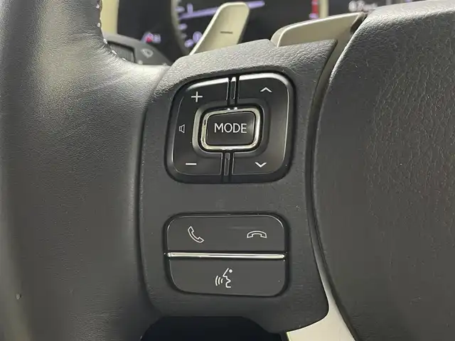 レクサス ＮＸ 300 Iパッケージ 埼玉県 2018(平30)年 6万km グラファイトブラックガラスフレーク サンルーフ　三眼　純正ナビ　Ｂｌｕｅｔｏｏｔｈ　フルセグＴＶ　バックカメラ　サイドカメラ　レザーシート　シートヒーター　パワーシート　ブラインドスポットモニター　１００Ｖ電源　ハンドルヒーター　ＥＴＣ