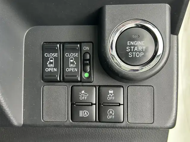 トヨタ ルーミー カスタムG－T 福井県 2018(平30)年 5万km パールホワイトⅢ モデリスタエアロ/9インチナビ/(フルセグTV/BT/CD/DVD)/バックカメラ/衝突被害軽減システム/コーナーセンサー/クルーズコントロール/両側パワースライドドア/横滑り防止装置/LEDヘッドライト/フォグランプ/オートライト/電動格納ミラー/プッシュスタート/スマートキー