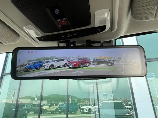 ホンダ ヴェゼル ハイブリッド e:HEV Z 香川県 2022(令4)年 2.1万km プラチナホワイトパール Honda SENSING/純正9インチワイドディスプレイナビ/　AM FM Bluetooth AppleCarPlay AndroidAuto/フルセグTV/ビルトインETC2.0/レーダークルーズコントロール/全方位カメラ/ドライブレコーダー/置くだけ充電/BSM/LEDオートヘッドライト/シーケンシャルターンランプ/デジタルインナーミラー/ハーフレザーシート/シートヒーター(前席)/パワーバックドア/純正18インチアルミホイール/スマートキー2本/ワンオーナー