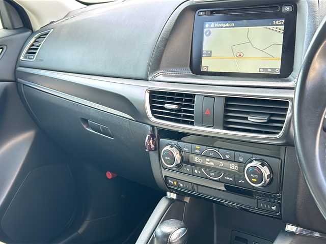 マツダ ＣＸ－５ XD Lパッケージ 埼玉県 2015(平27)年 9万km ソウルレッドプレミアムメタリック (株)IDOMが運営する【じしゃロン熊谷店】の自社ローン専用車両になりますこちらは現金またはオートローンご利用時の価格です。自社ローンご希望の方は別途その旨お申付け下さい/純正ナビ/　（フルセグTV/Bluetooth/AM/FM/CD）/バックカメラ/ETC/ブラインドスポットモニター/レーダークルーズコントロール/前席パワーシート/前席シートヒーター/レザーシート/純正19インチアルミホイール/アイドリングストップ/スマートキー/プッシュスタート/ステアリングリモコン/純正フロアマット/車両取扱説明書