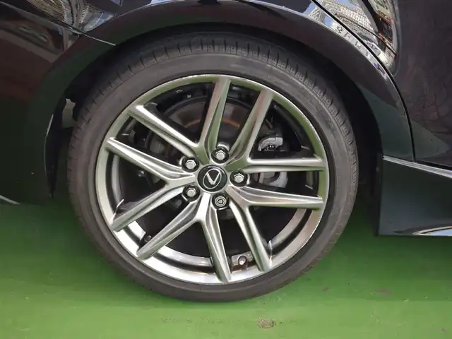 レクサス ＩＳ 250 Fスポーツ 神奈川県 2014(平26)年 5.5万km ブラック サンルーフ/黒革シート/フロントパワーシート/運転席メモリーシート/シートヒーター/エアシート/レーンディパーチャーアラート/レーダークルーズコントロール/BSM/オートハイビーム/パドルシフト/純正ナビ（地デジ、bluetooth)/バックカメラ/前後ドライブレコーダー/ビルトインETC2.0